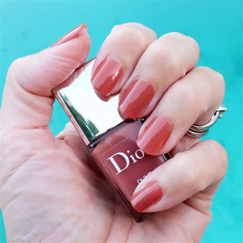 Dior nail polish summer 2021 review Summer Dune